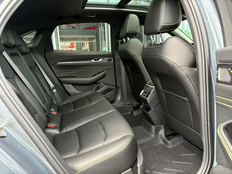 Geely Preface 2023 1.5T Kunlun Edition exterior photo 6 Geely Preface 2023 1.5T Kunlun Edition exterior photo 6