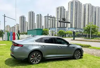 Geely Preface 2026 2.0T Oriental Yao Version Wangyue extérieur photo 4 Geely Preface 2026 2.0T Oriental Yao Version Wangyue extérieur photo 4