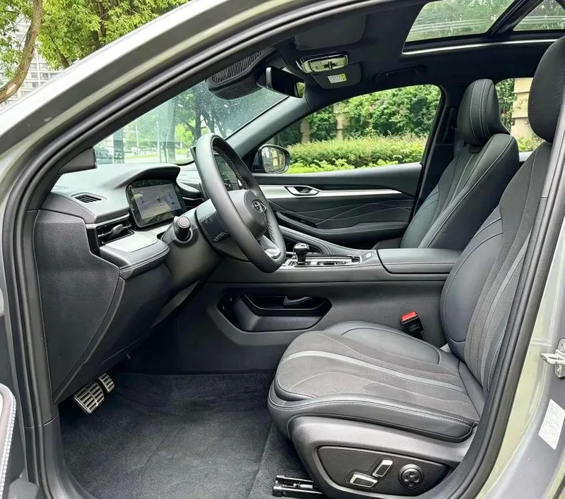 Geely Preface 2026 2.0T Oriental Yao Version Wangyue intérieur photo 9 Geely Preface 2026 2.0T Oriental Yao Version Wangyue intérieur photo 9