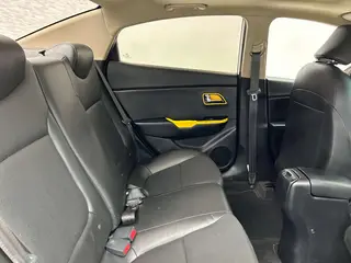 Kia K2 2012 Трёхобъёмный 1.6L AT Premium Памятное издание интерьер фото 7 Kia K2 2012 Трёхобъёмный 1.6L AT Premium Памятное издание интерьер фото 7