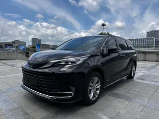 Toyota Sienna 2024 Двойной двигатель 2.5L Комфорт-версия