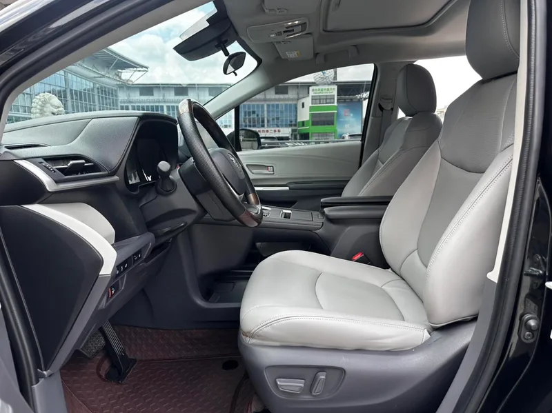 Toyota Sienna 2024 Двойной двигатель 2.5L Комфорт-версия экстерьер фото 5 Toyota Sienna 2024 Двойной двигатель 2.5L Комфорт-версия экстерьер фото 5
