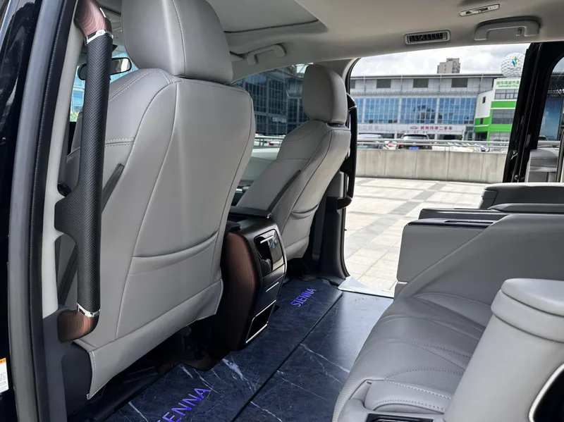 Toyota Sienna 2024 Двойной двигатель 2.5L Комфорт-версия экстерьер фото 8 Toyota Sienna 2024 Двойной двигатель 2.5L Комфорт-версия экстерьер фото 8