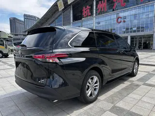 Toyota Sienna 2024 Двойной двигатель 2.5L Комфорт-версия интерьер фото 12 Toyota Sienna 2024 Двойной двигатель 2.5L Комфорт-версия интерьер фото 12