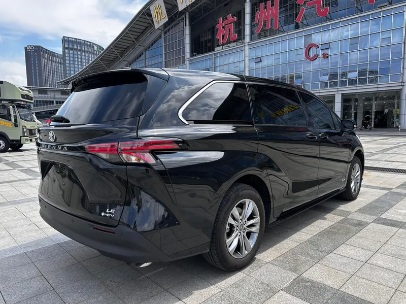 Toyota Sienna 2024 Двойной двигатель 2.5L Комфорт-версия интерьер фото 12 Toyota Sienna 2024 Двойной двигатель 2.5L Комфорт-версия интерьер фото 12