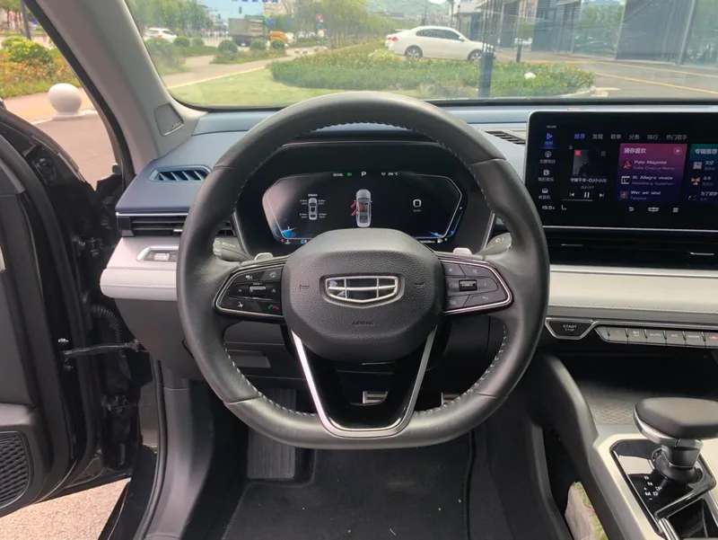 Geely Preface 2021 2.0T Acabado premium interior foto 11