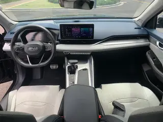 Geely Preface 2021 2.0T Acabado premium interior foto 12