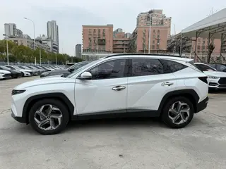 Hyundai Tucson 2022 Tucson L 1.5T LUX Versión de lujo de tracción a dos ruedas N Line exterior foto 4