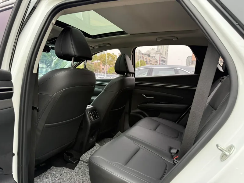Hyundai Tucson 2022 Tucson L 1.5T LUX Versión de lujo de tracción a dos ruedas N Line interior foto 10