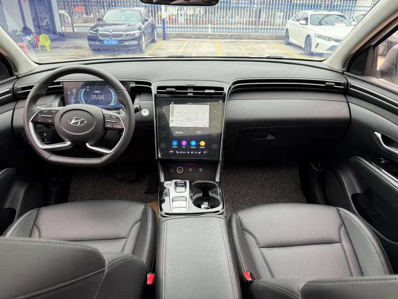 Hyundai Tucson 2022 Tucson L 1.5T LUX Versión de lujo de tracción a dos ruedas N Line interior foto 13