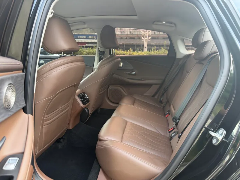 Chery Arrizo 8 2023 Versión de alta energía 2.0T DCT Jin interior foto 10 Chery Arrizo 8 2023 Versión de alta energía 2.0T DCT Jin interior foto 10