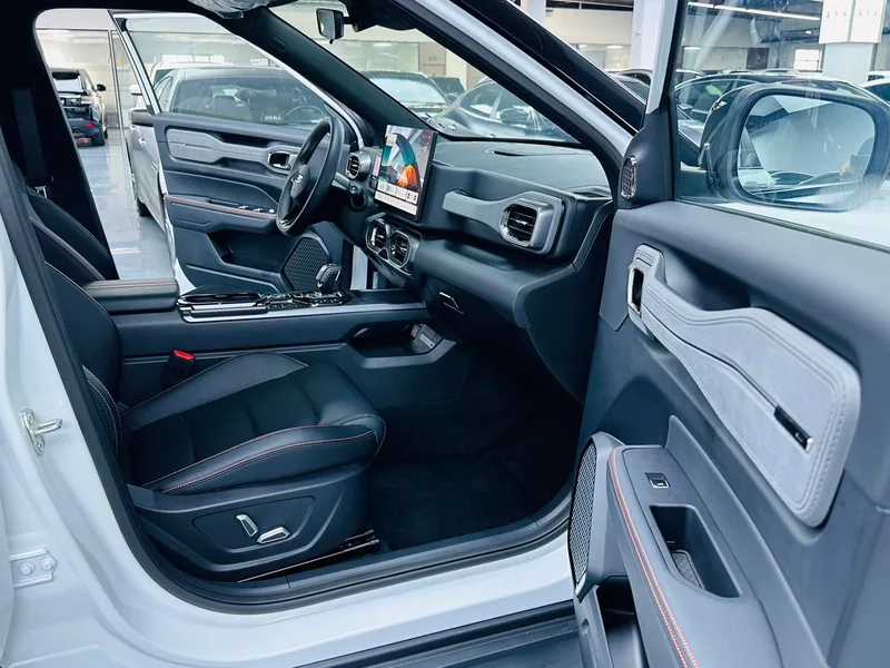 Geely Denim 2025 1.5TD Version Fun sauvage extérieur photo 7 Geely Denim 2025 1.5TD Version Fun sauvage extérieur photo 7