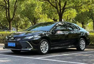 Toyota Camry 2021 2.0G Роскошная версия