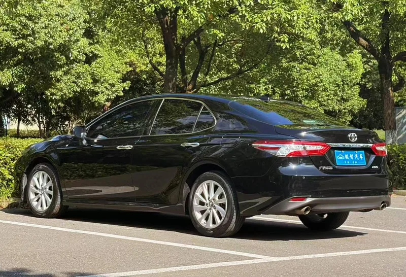 Toyota Camry 2021 2.0G Edición de lujo exterior foto 7 Toyota Camry 2021 2.0G Edición de lujo exterior foto 7