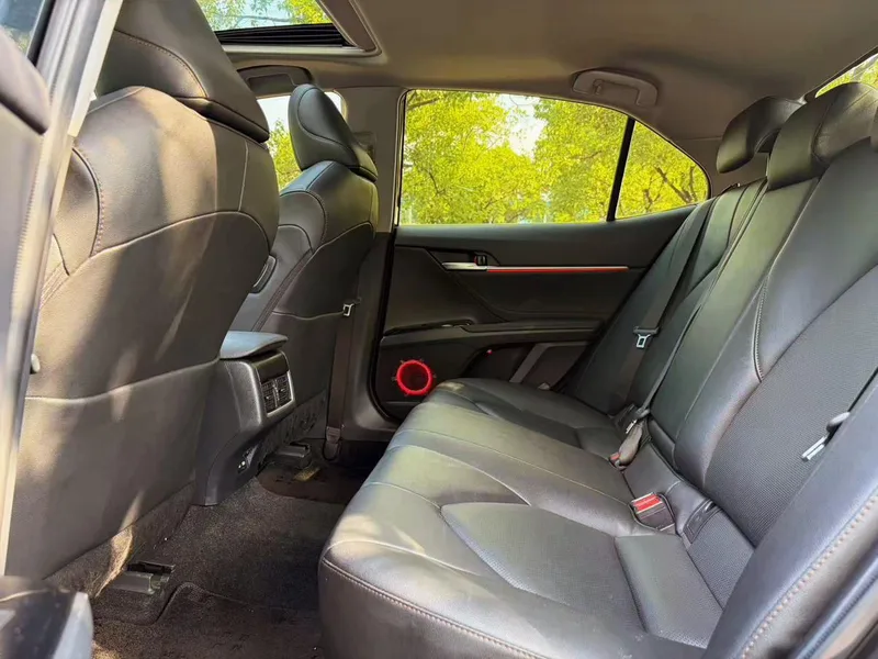 Toyota Camry 2021 2.0G Edición de lujo interior foto 11 Toyota Camry 2021 2.0G Edición de lujo interior foto 11