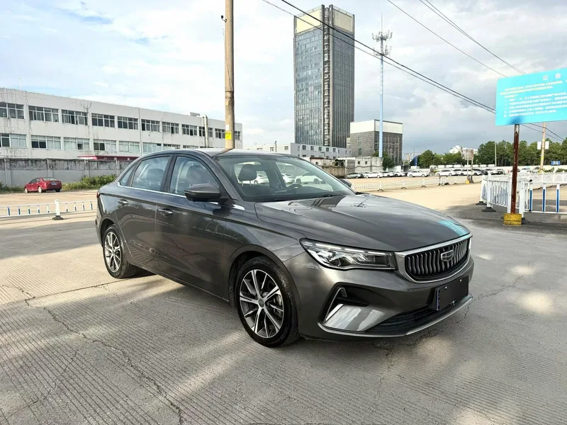 Geely Emgrand 2022 4th Gen 1.5L CVT Flagship exterior photo 3 Geely Emgrand 2022 4th Gen 1.5L CVT Flagship exterior photo 3