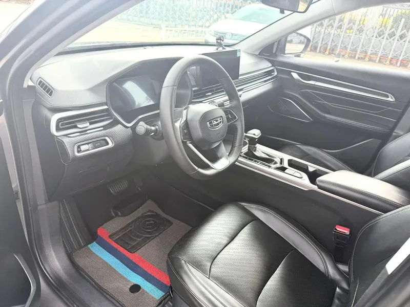 Geely Emgrand 2022 4th Gen 1.5L CVT Flagship exterior photo 4 Geely Emgrand 2022 4th Gen 1.5L CVT Flagship exterior photo 4