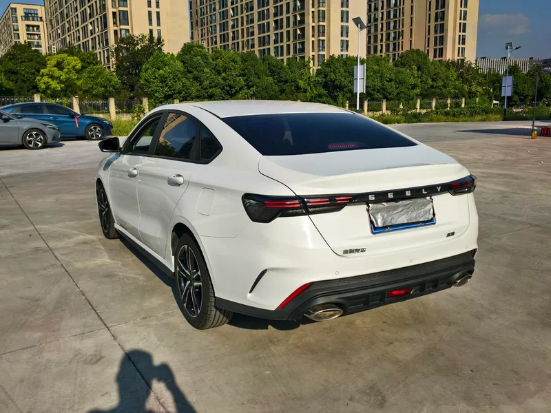 Geely Binrui 2022 Binrui COOL 1.5T DCT Switch version exterior photo 6