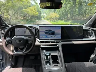Geely Monjaro 2026 2.0TD Tracción automática en las cuatro ruedas de alta potencia Edición Oriental Yao Mochizuki exterior foto 5 Geely Monjaro 2026 2.0TD Tracción automática en las cuatro ruedas de alta potencia Edición Oriental Yao Mochizuki exterior foto 5