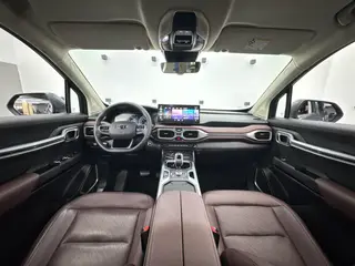 Geely Okavango 2022 1.8TD DCT Flagship interior photo 10