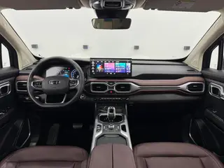 Geely Okavango 2022 1.8TD DCT Flagship interior photo 11