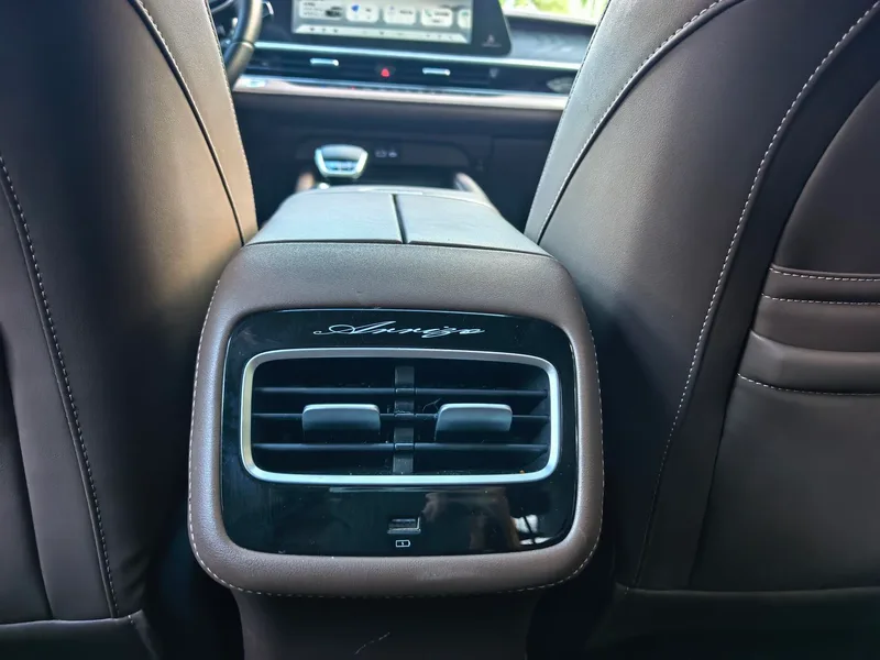 Chery Arrizo 8 2023 High-energy version 2.0T DCT Imperial interior photo 11 Chery Arrizo 8 2023 High-energy version 2.0T DCT Imperial interior photo 11