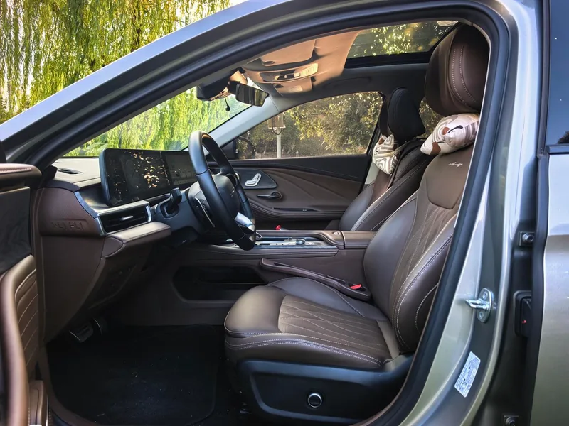 Chery Arrizo 8 2023 High-energy version 2.0T DCT Imperial interior photo 16 Chery Arrizo 8 2023 High-energy version 2.0T DCT Imperial interior photo 16