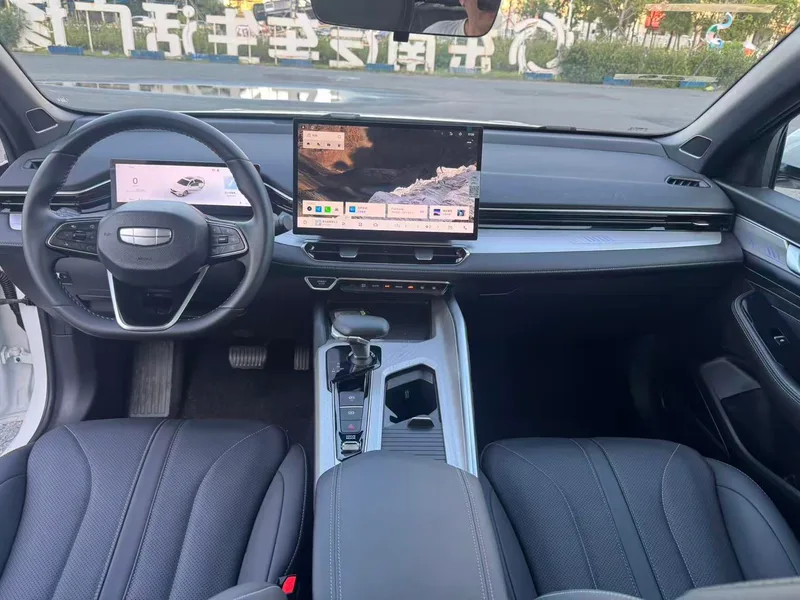 Geely Preface 2025 1.5T Oriental Yao Kunlun Edition exterior photo 6 Geely Preface 2025 1.5T Oriental Yao Kunlun Edition exterior photo 6