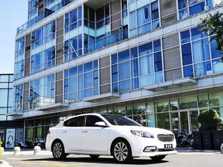 Kia K4 2015 1.8L Automatic GLS Special exterior photo 3 Kia K4 2015 1.8L Automatic GLS Special exterior photo 3