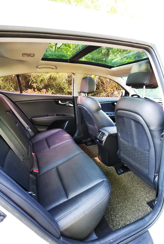 Kia K4 2015 1.8L Automatic GLS Special interior photo 11 Kia K4 2015 1.8L Automatic GLS Special interior photo 11