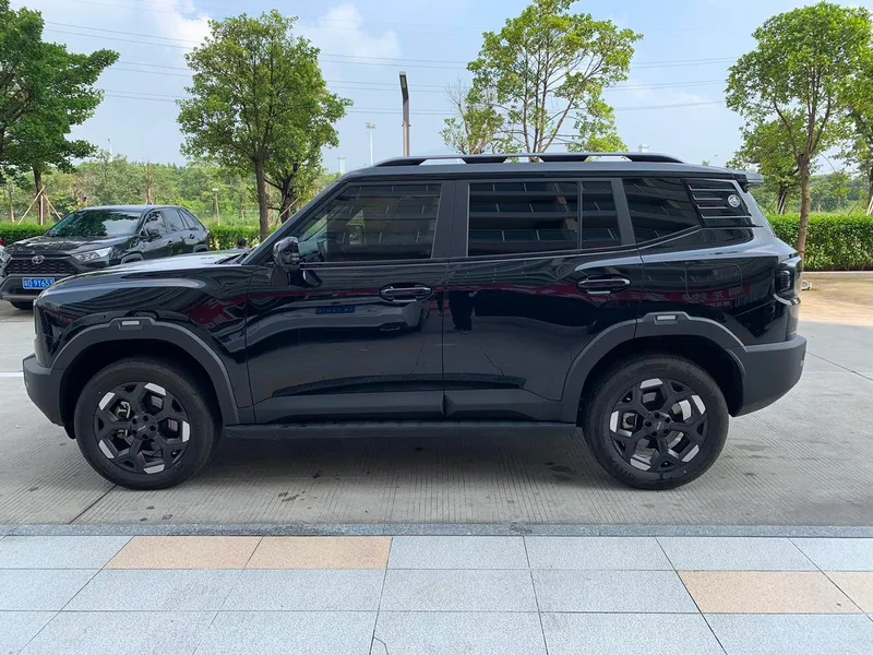 Jetour Freedom 2025 2.0TD XWD Conquer exterior photo 3 Jetour Freedom 2025 2.0TD XWD Conquer exterior photo 3