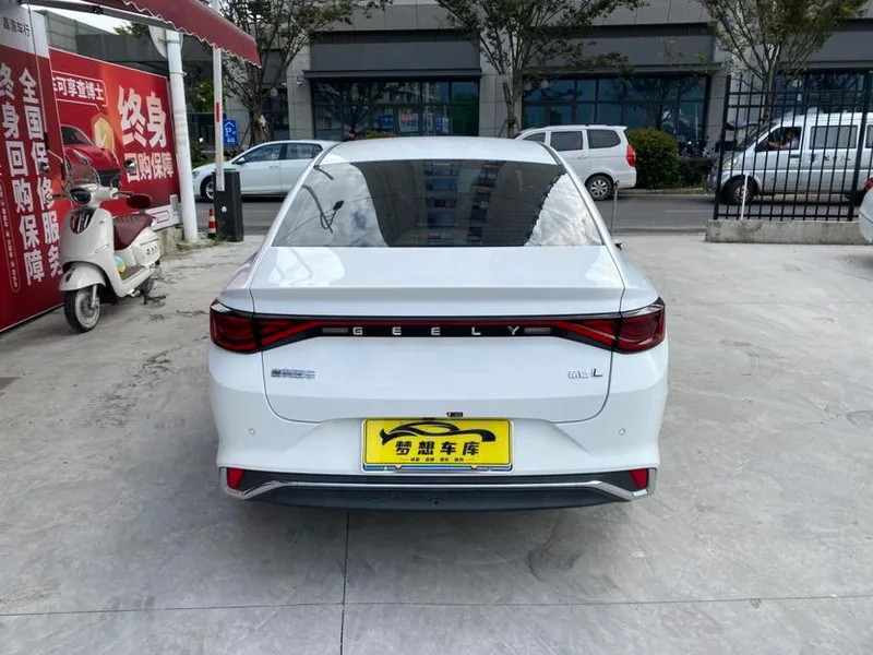 Geely Emgrand L 2022 1.4T CVT Tipo supremo exterior foto 6 Geely Emgrand L 2022 1.4T CVT Tipo supremo exterior foto 6