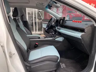 Geely Emgrand L 2022 1.4T CVT Tipo supremo interior foto 10 Geely Emgrand L 2022 1.4T CVT Tipo supremo interior foto 10