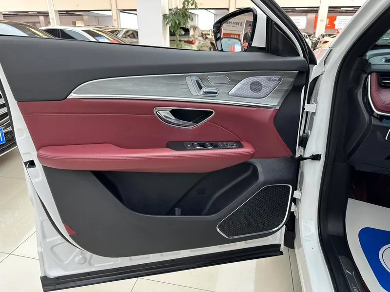 Jetour X70 PLUS 2023 1.5T DCT Brave person PLUS 5 seat exterior photo 5 Jetour X70 PLUS 2023 1.5T DCT Brave person PLUS 5 seat exterior photo 5