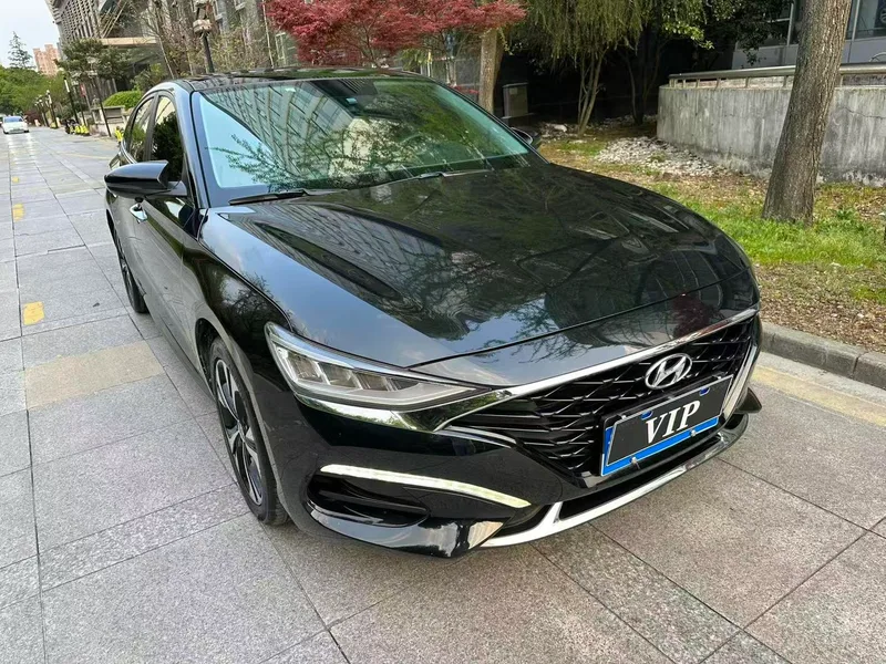 Hyundai Lafesta 2021 280TGDi DCT GLX Versión de élite exterior foto 2 Hyundai Lafesta 2021 280TGDi DCT GLX Versión de élite exterior foto 2