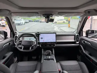 Jetour T2 2023 1.5TD Two-wheel drive Discover PRO interior photo 6