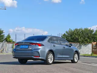 Toyota Corolla 2021 Doble motor 1.8L E-CVT Versión de élite exterior foto 7