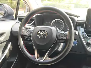 Toyota Corolla 2021 Doble motor 1.8L E-CVT Versión de élite interior foto 9