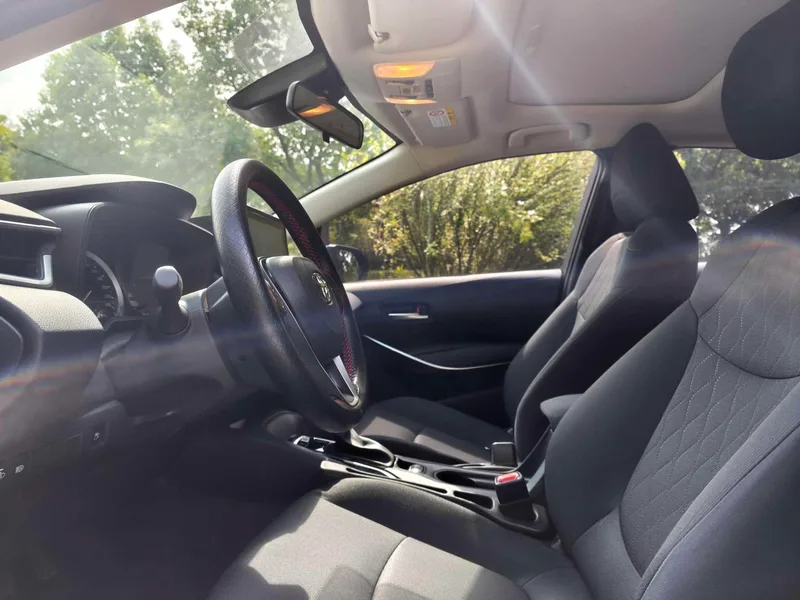 Toyota Corolla 2021 Doble motor 1.8L E-CVT Versión de élite interior foto 13