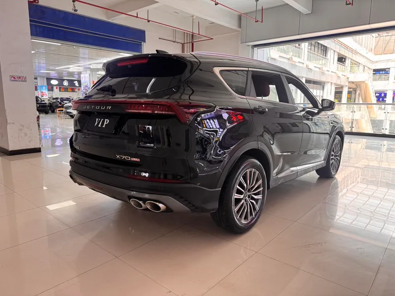 Jetour X70 PLUS 2023 1.6T DCT Fuerte 5 Asiento exterior foto 4 Jetour X70 PLUS 2023 1.6T DCT Fuerte 5 Asiento exterior foto 4