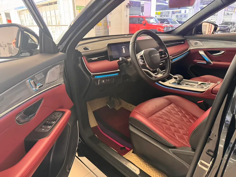Jetour X70 PLUS 2023 1.6T DCT Fuerte 5 Asiento interior foto 7 Jetour X70 PLUS 2023 1.6T DCT Fuerte 5 Asiento interior foto 7