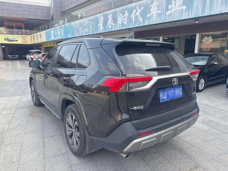 Toyota Camry 2019 2.0G Edición de lujo País VI exterior foto 4 Toyota Camry 2019 2.0G Edición de lujo País VI exterior foto 4