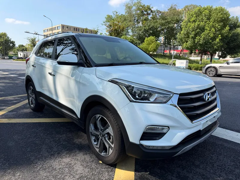 Hyundai ix25 2019 1.6L Modèle commémoratif intelligent automatique extérieur photo 3