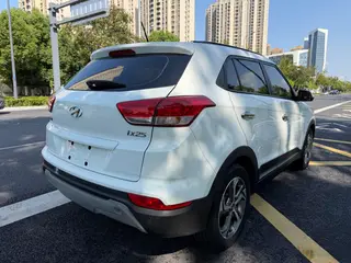 Hyundai ix25 2019 1.6L Modèle commémoratif intelligent automatique extérieur photo 4