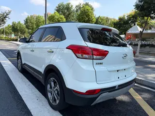 Hyundai ix25 2019 1.6L Modèle commémoratif intelligent automatique extérieur photo 6