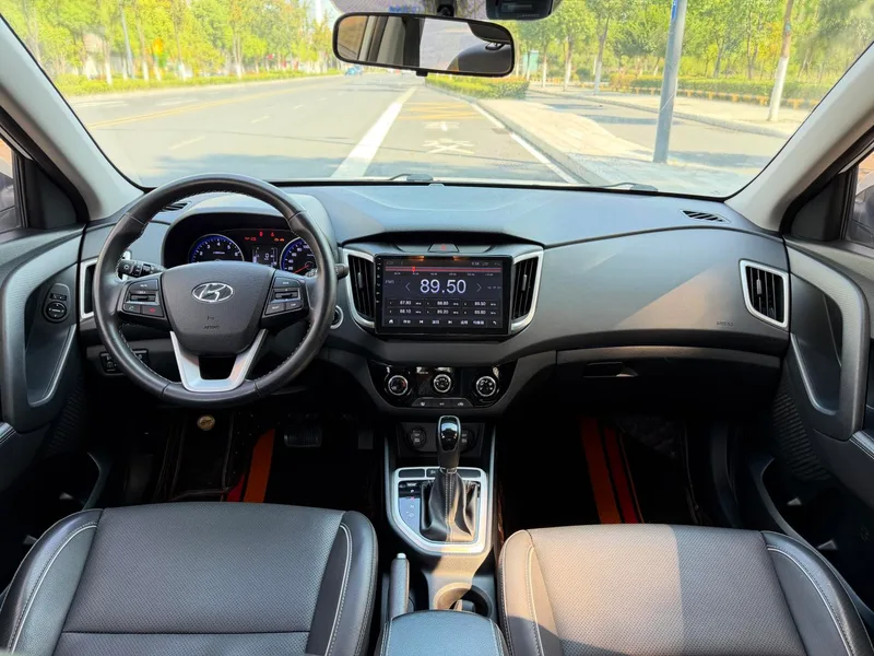 Hyundai ix25 2019 1.6L Modèle commémoratif intelligent automatique intérieur photo 12