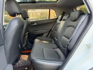 Hyundai ix25 2019 1.6L Modèle commémoratif intelligent automatique intérieur photo 13