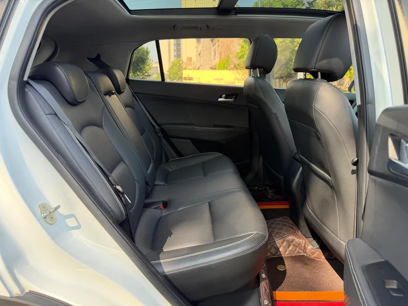 Hyundai ix25 2019 1.6L Modèle commémoratif intelligent automatique intérieur photo 15