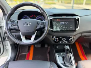 Hyundai ix25 2019 1.6L Modèle commémoratif intelligent automatique intérieur photo 18
