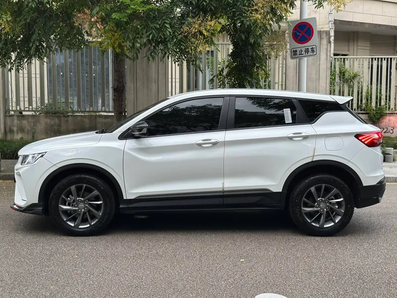 Geely Coolray 2024 1.5T DCT Longteng Edition exterior photo 4
